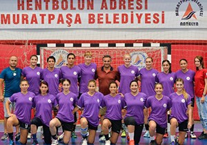 Paşa'nın Melekleri tur için İzmir'de